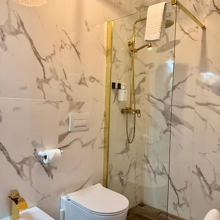 فندق مبيت وإفطار Umi